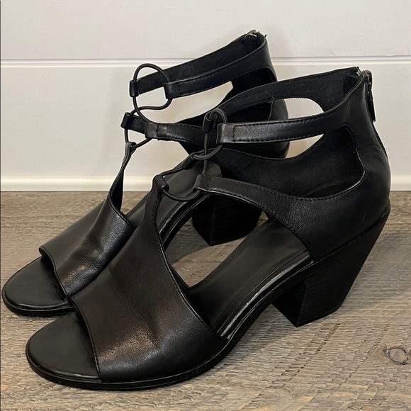 Eileen Fisher Lou Block Black Leather Vero Cucio Sandals - Size 9 - Picture 4 of 10